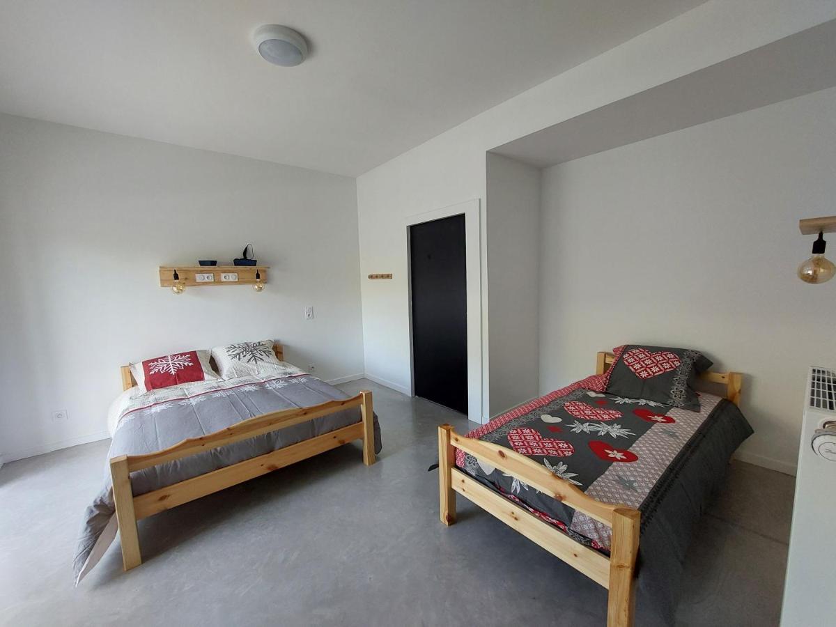 La Grange A Gaby Hotel Échirolles Екстериор снимка